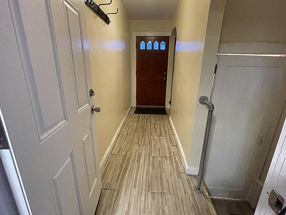2nd image of 52 Trimble Ave