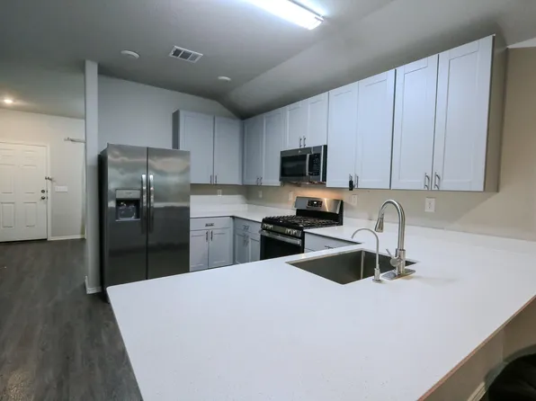 328 Cumberland Forest Dr, Magnolia, TX 77354