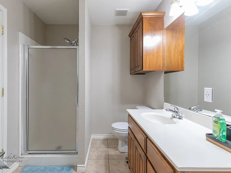 6670 Picadilly St — Photo 15