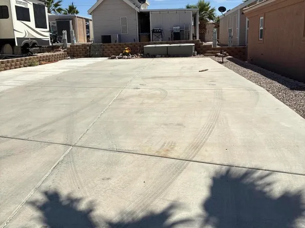 1905 Victoria Farms Rd #103, Lake Havasu City, AZ 86404