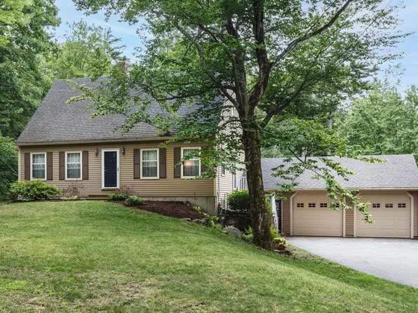 7 Tonga Drive, Bow, NH 03304