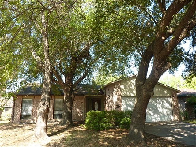 1st image of 8711 Lakeside Forest Dr