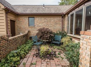 733 Lockwood Rd, Barberton, OH 44203