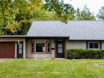 764 Irving Park Blvd, Sheffield Lake, OH, 44054