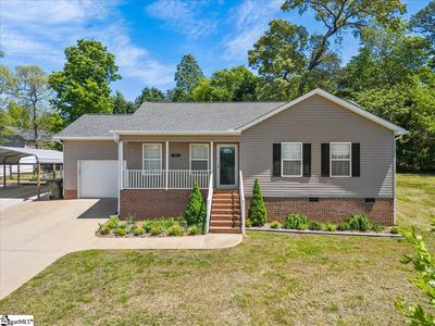141 S Manley Dr, Taylors, SC, 29687