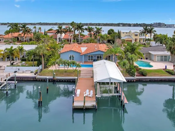130 Windward Is, Clearwater, FL 33767