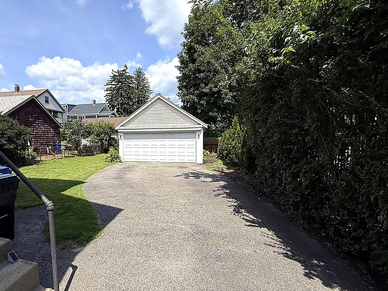 33-35 Philips St #2 — Photo 3