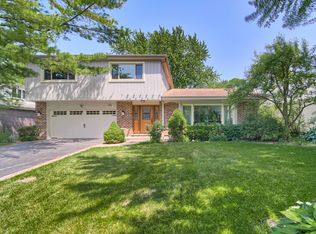 1755 Sherwood Rd, Highland Park, IL 60035