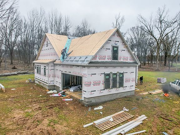 5th image of 711 Oxford Loop