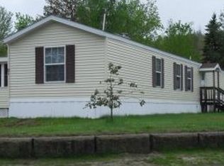 15 Puritan Ln, Center Ossipee, NH 03814