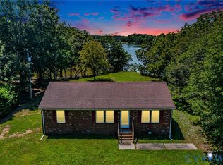 415 White Sand Dr, White, VA 22473