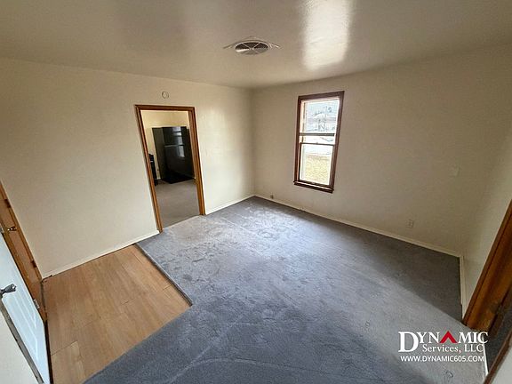 5th image of 233 S Duluth Ave #4
