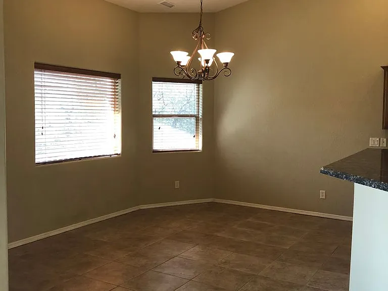 1216 Mosher Ln — Photo 4