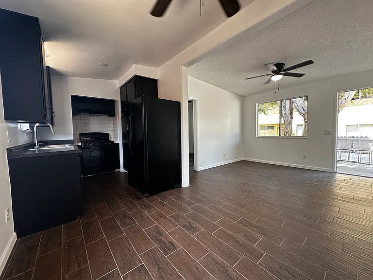 208 Woodcrest Ln #210 — Photo 20