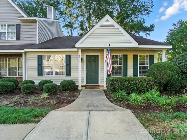 5911 Moose Ln, Charlotte, NC 28269