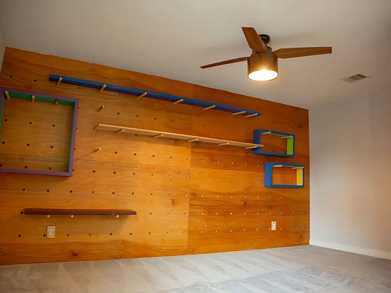1039 Hillstar St — Photo 15