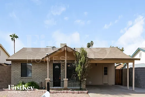 425 E Julie Dr Photo 1