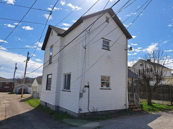 918 Pearl St, Martins Ferry, OH 43935