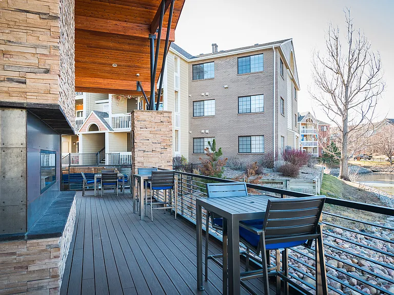 Apres Apartment Homes — Photo 32