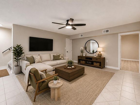 4th image of 342 Governor Hogg Dr