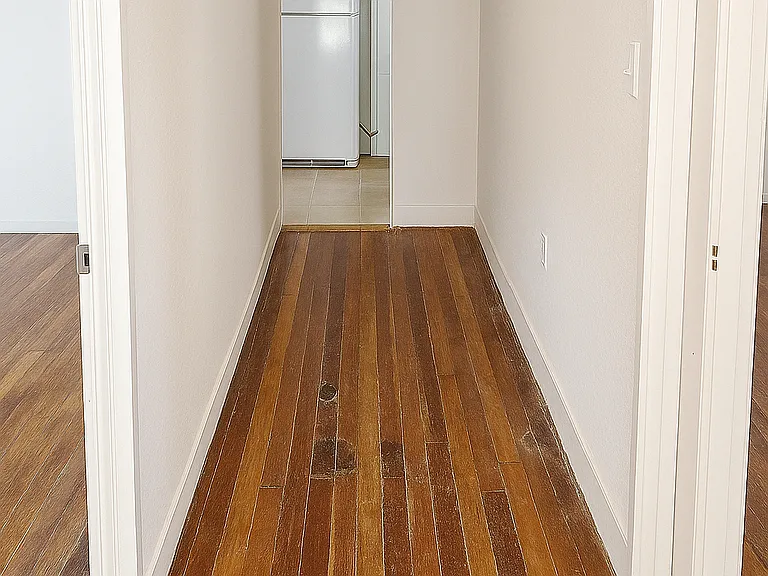 275 Adams St — Photo 3