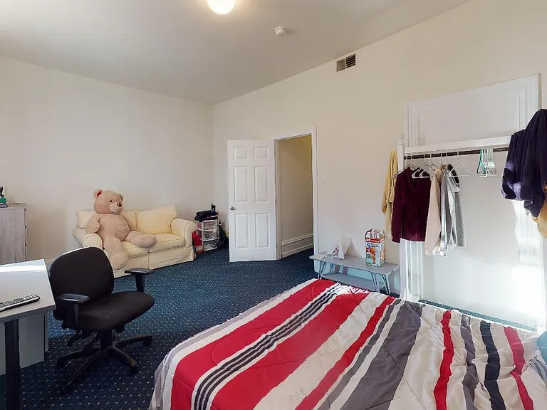 1617 W Oxford St #2 — Photo 6