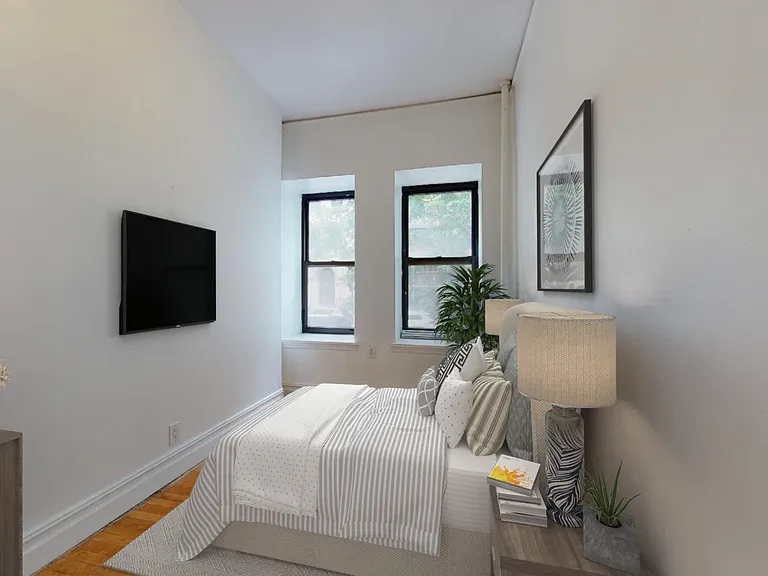 230 E 87th St #1A — Photo 2