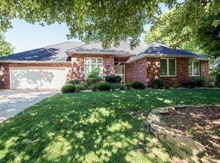 4601 S Woodpointe Ave, Springfield, MO 65810