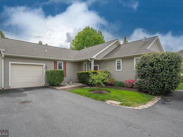 30 W Houndpack Way, Glen Mills, PA 19342