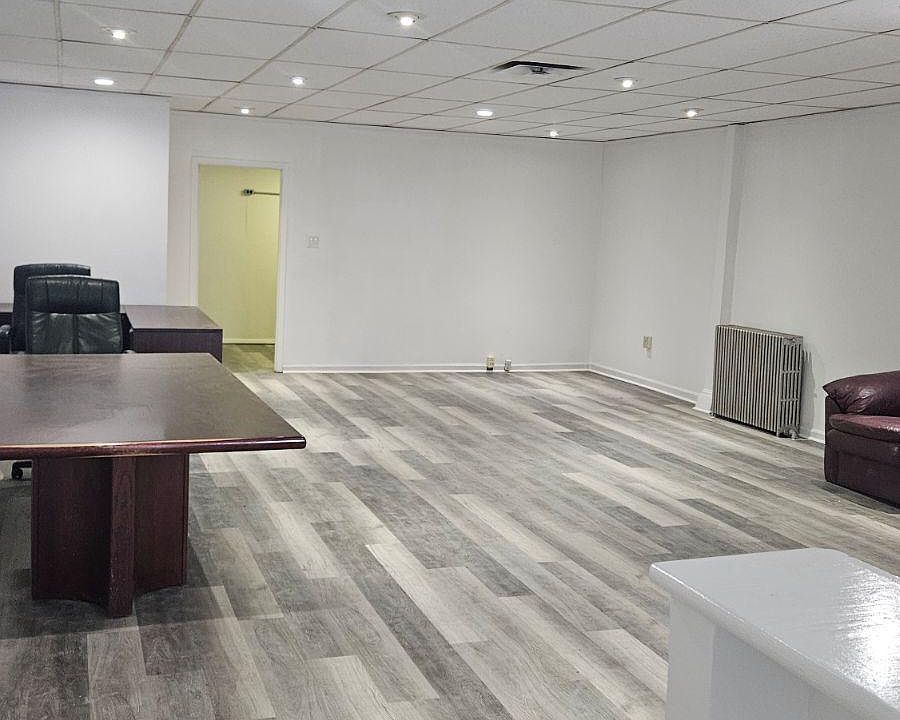 1st image of 4 Madison Ave #2