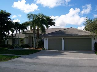 20700 Waters Edge Ct, Boca Raton, FL 33498