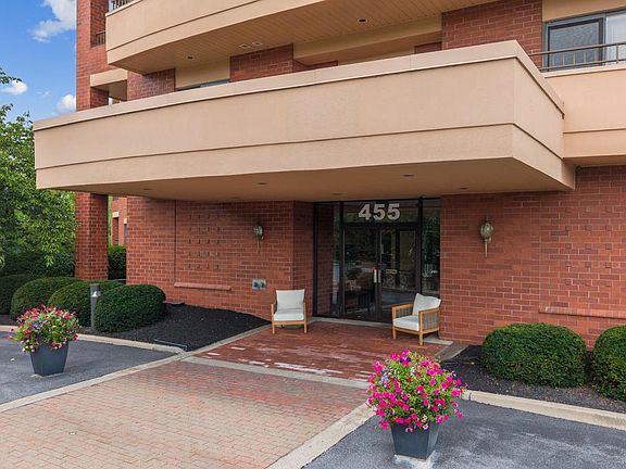 5th image of 455 Windmere Dr APT 3C