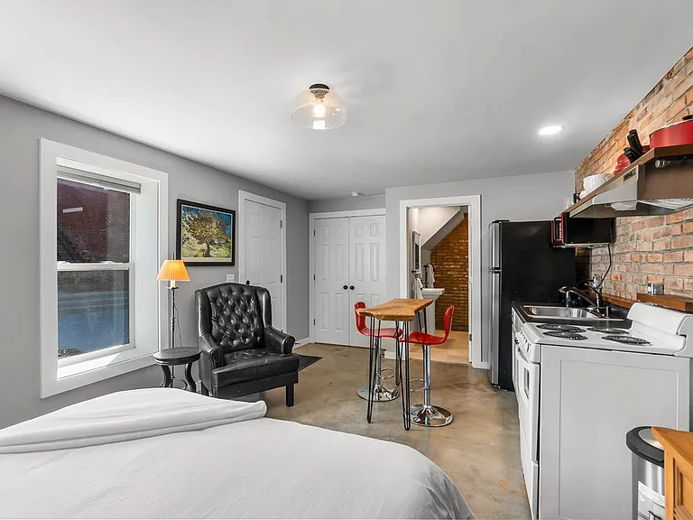 622 Broadway Ave #7 — Photo 10