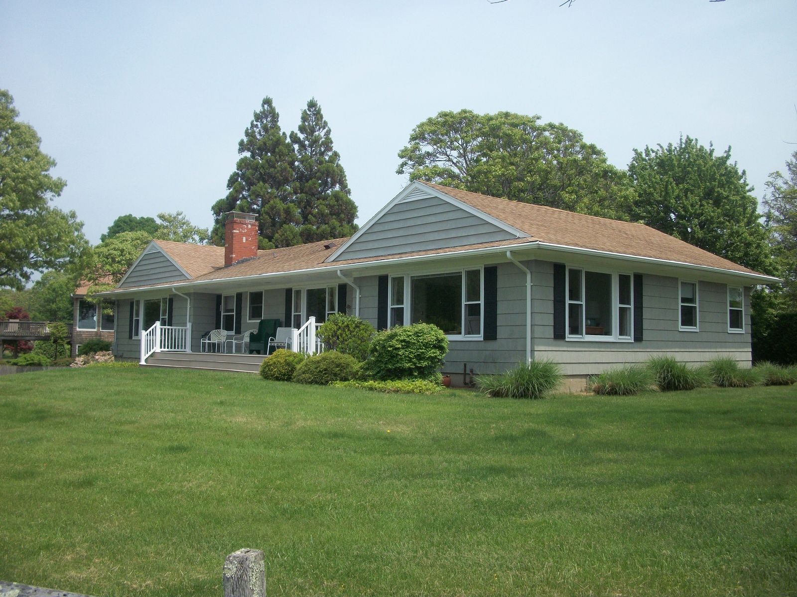 51 Peconic Ave, Shelter Island, NY 11964 Out East
