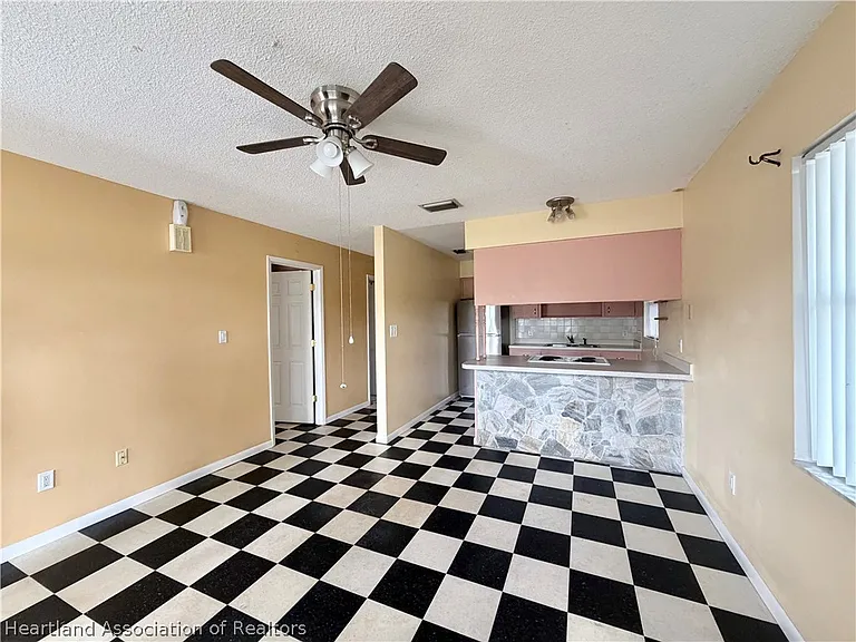 3746 Skipper Rd — Photo 3