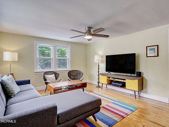 5th image of 416 Wright St
