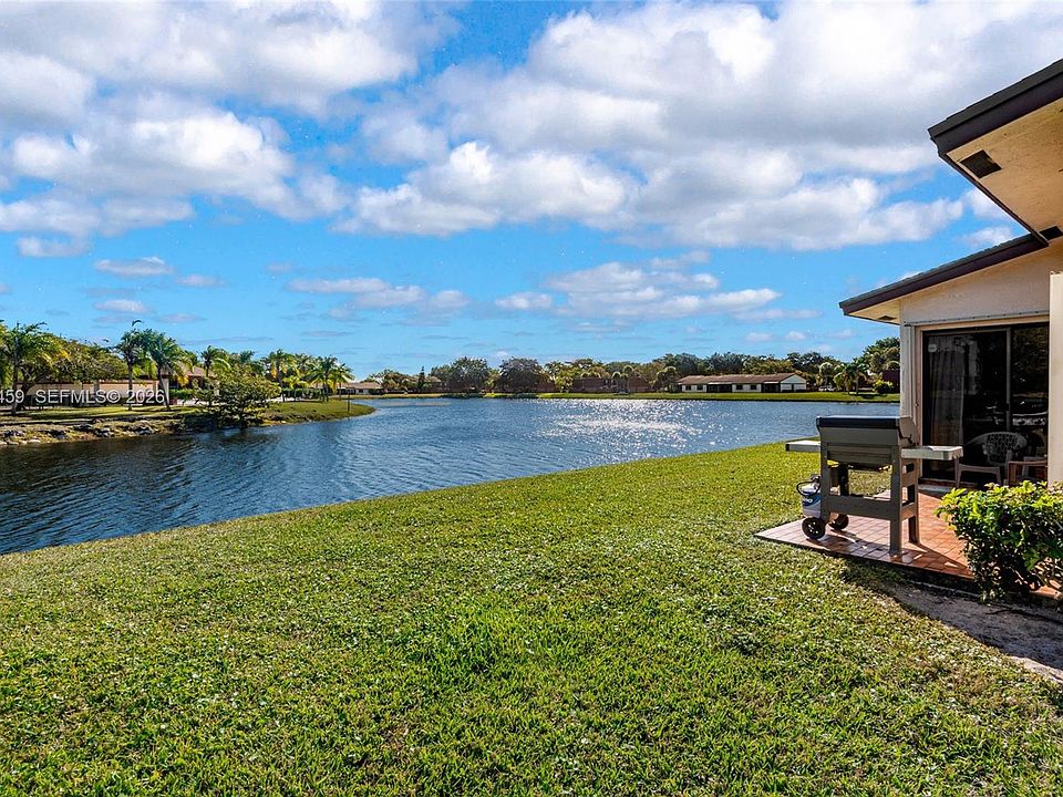 1st image of 840 SW 120th Way