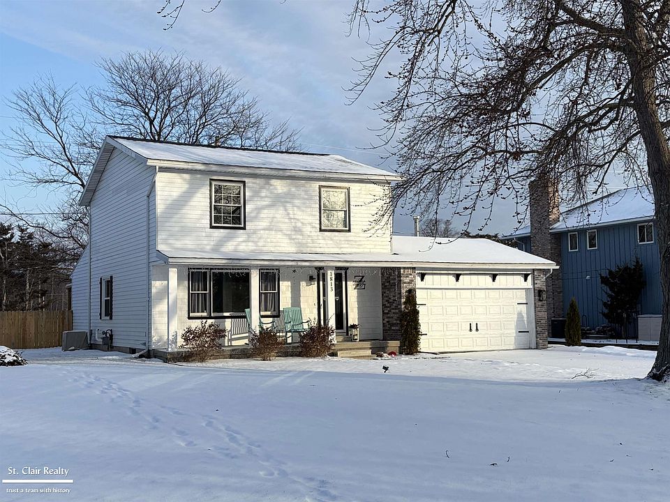 1st image of 1813 N Woodland Dr