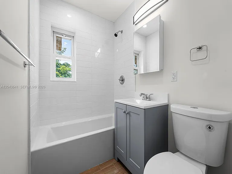 238 NW 41st Ave #0 — Photo 10