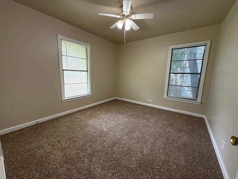 303 Cloud St — Photo 5