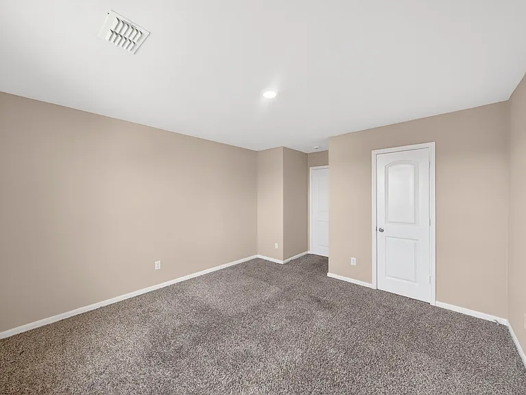 311 Foster Ln — Photo 11