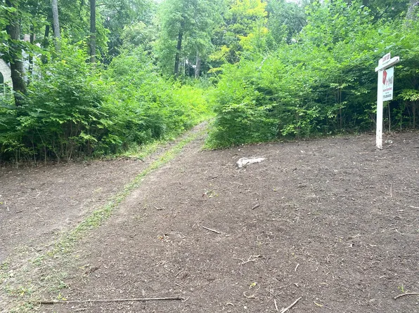 705 Harper Dr, Algonquin, IL 60102