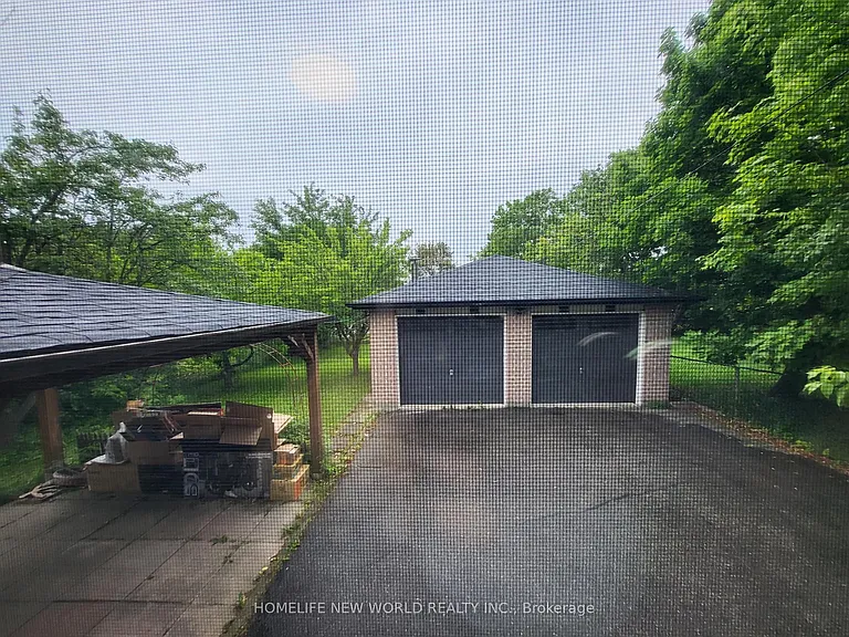 118 Cartier Cres #UPPER — Photo 21