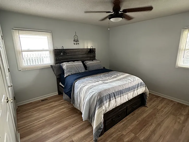 3005 W William St — Photo 15
