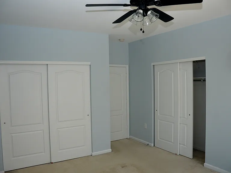 912 Southmoor Dr #304 — Photo 8