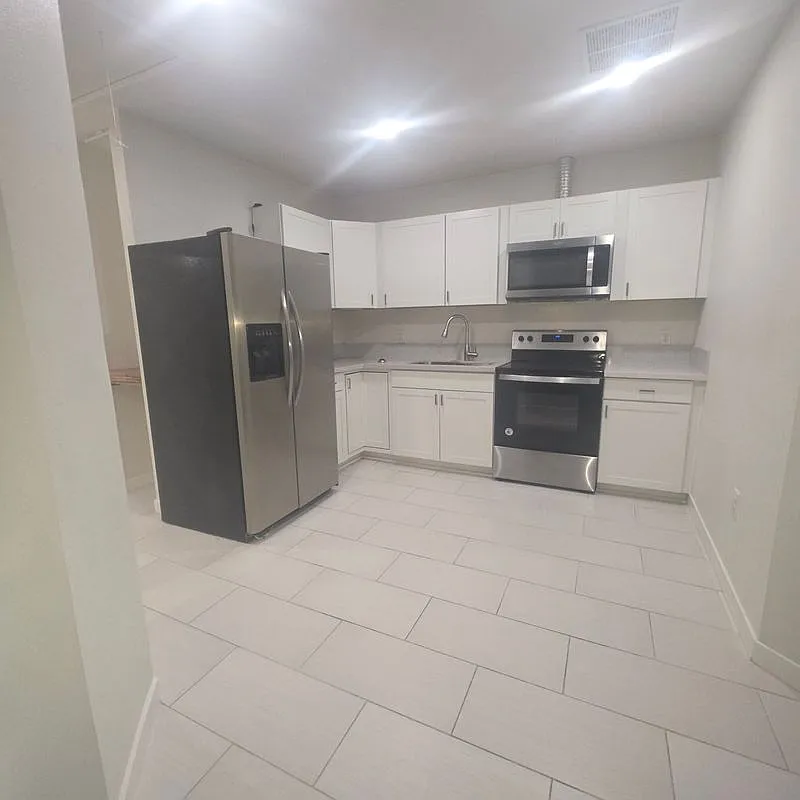 2 bed, 1.0 bath, 650 sqft, $1,850 — Photo 1
