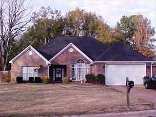 1st image of 204 Walden Way