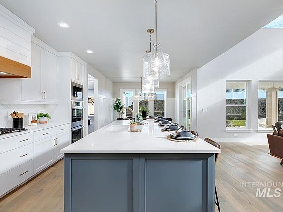 6th image of this home