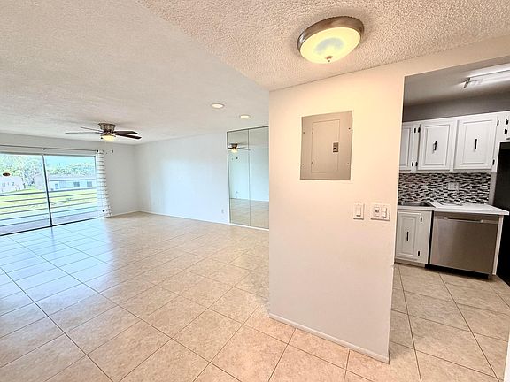 3rd image of 120 Lake Evelyn Drive