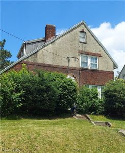 1725 Hampton Rd, Akron, OH, 44305